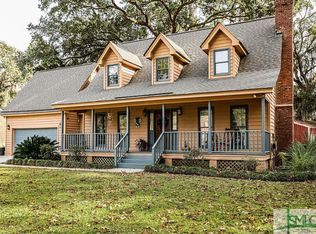 7 Lake Dr, Savannah, GA 31410