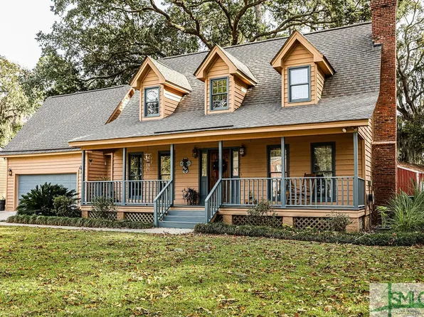 7 Lake Drive, Savannah, GA 31410