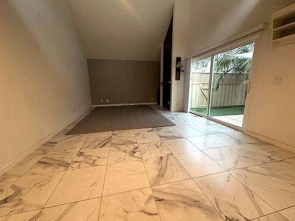 4th image of 2215 Avenida De Los Alumnos