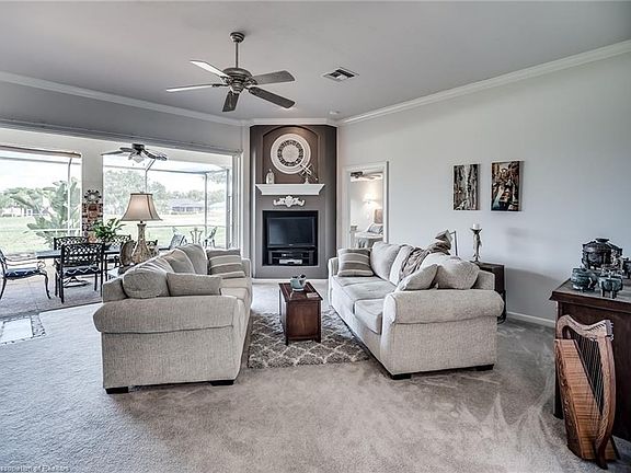 2nd image of 2851 Briarwood Ln