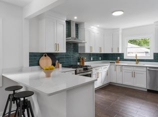 2873 Zollinger Rd, Upper Arlington, OH 43221