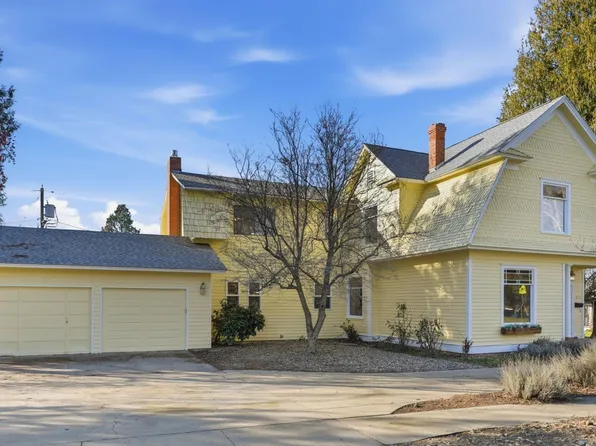 831 Guernsey St, Prosser, WA 99350