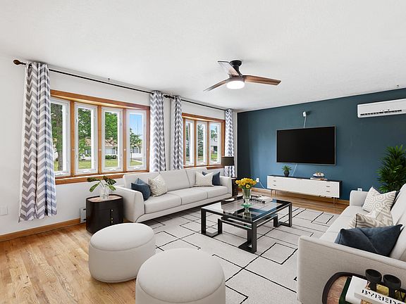 5th image of 2806 Maple Ave