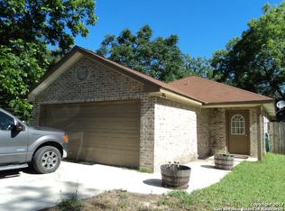 907 San Antonio St, Pleasanton, TX 78064