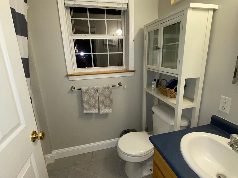 424 Main St — Photo 18
