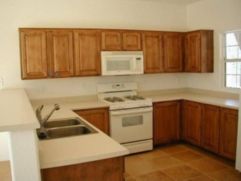 2nd image of 6544 Kenya Springs St