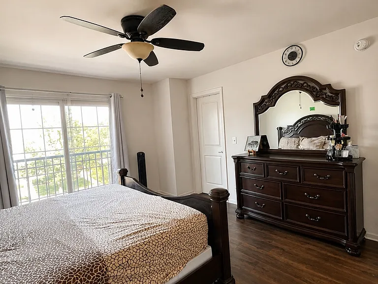 2493 Waterbury Ln — Photo 10