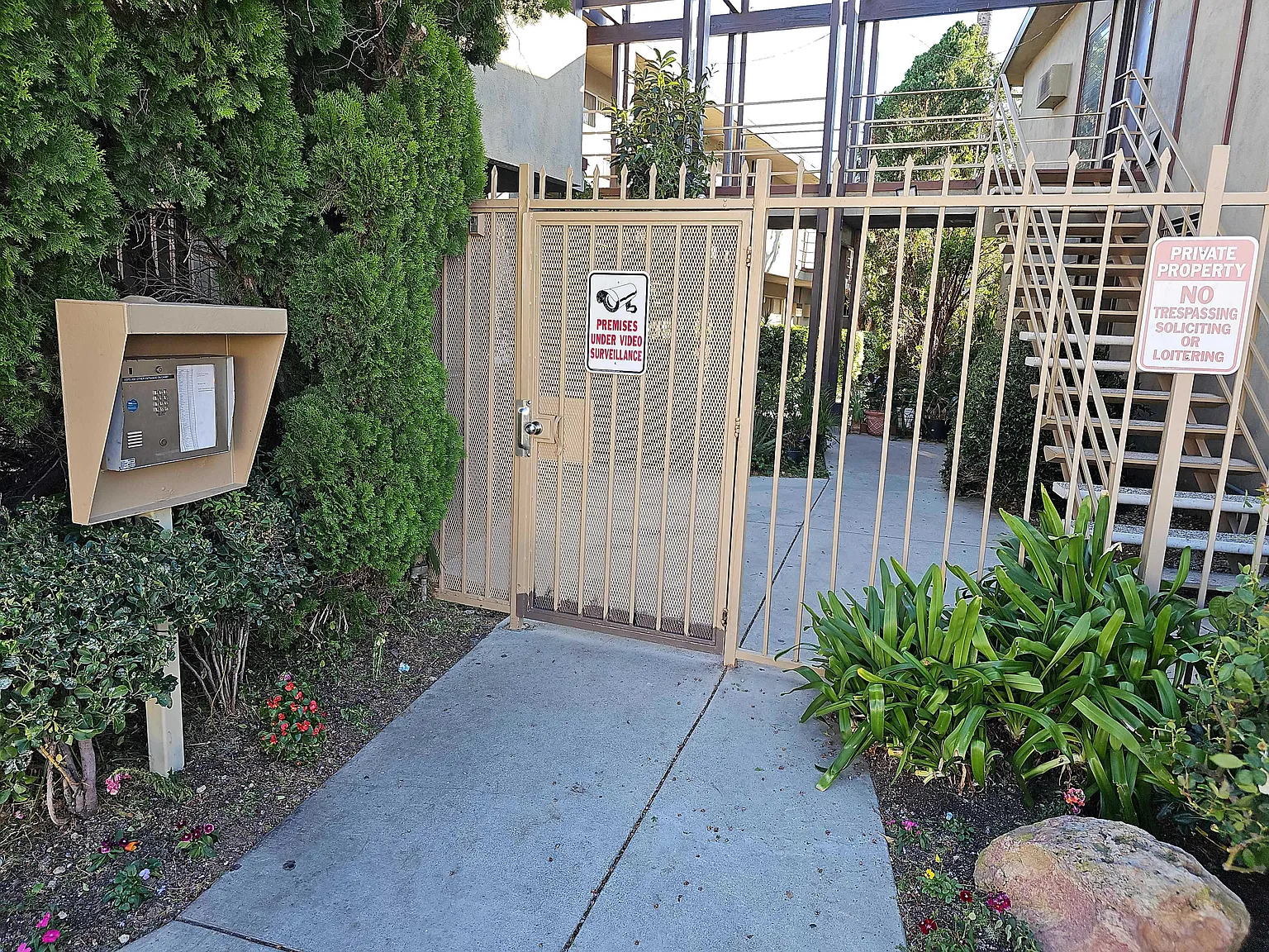 1 bed, $1,925 — Photo 4