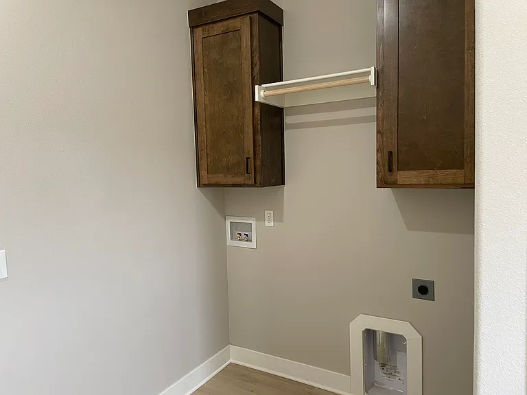 119 Idell Dr — Photo 11