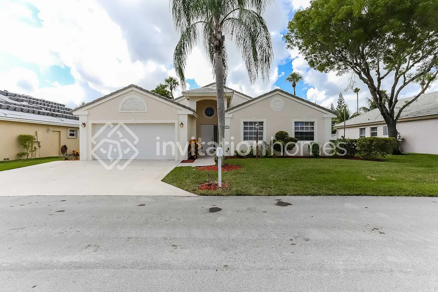 575 NW 47th Ter Deerfield Beach, FL 33442 — Photo 1
