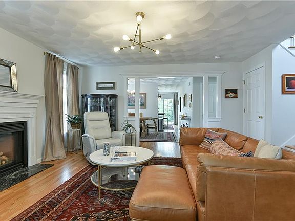5th image of 162 Boylston Dr #162