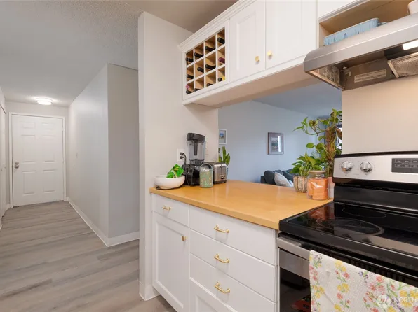 3430 I Street NE #J101, Auburn, WA 98002