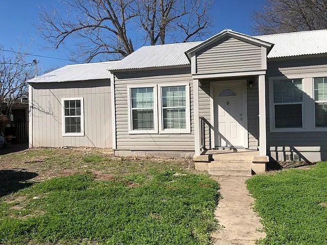 2 bed, 1076 sqft, $1,250 — Photo 1