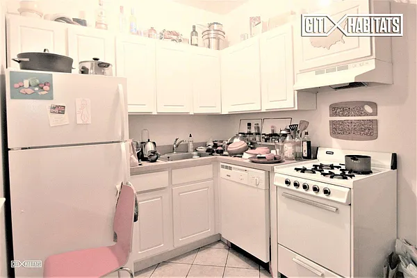 Rented by Citi Habitats | media 22