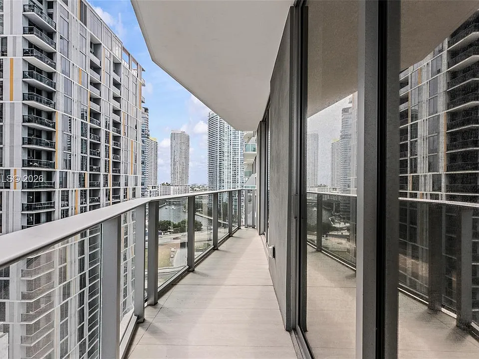 77 SE 5th St #1607