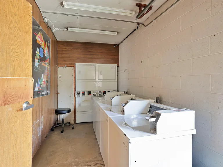 27 W 8th Ave #D — Photo 21