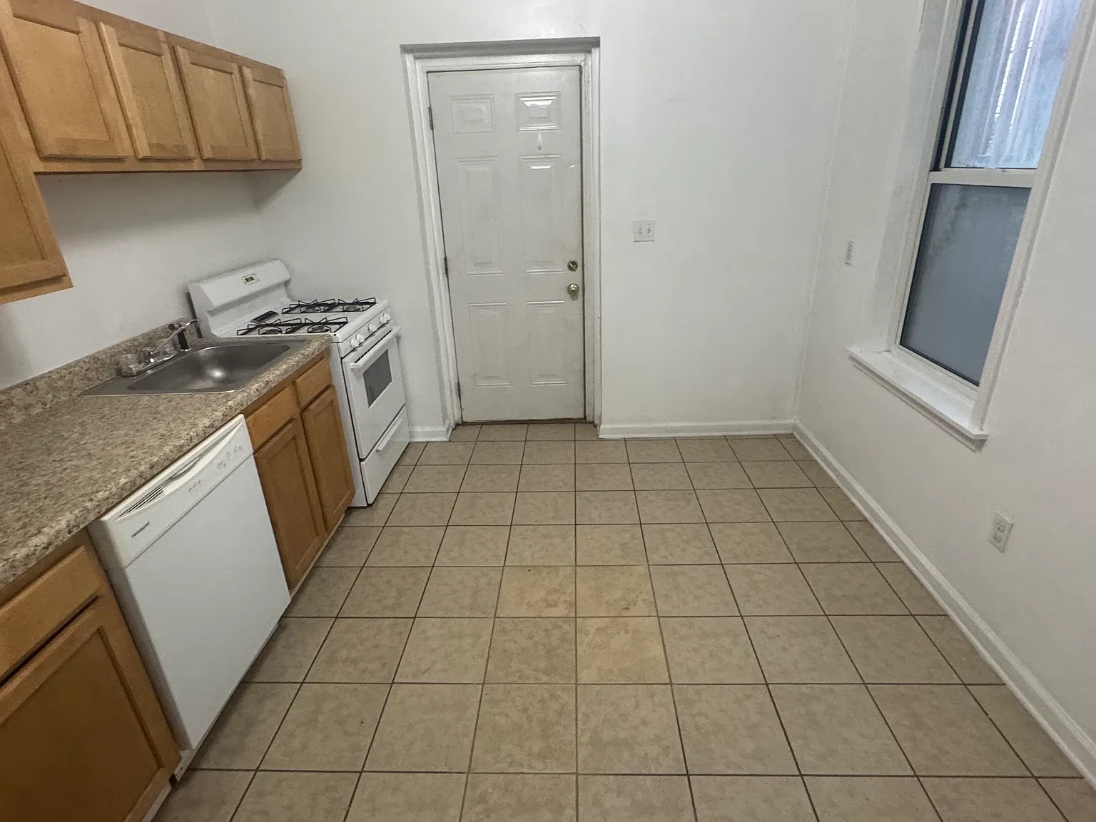 1 bed, $1,000 — Photo 2