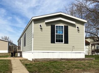 1004 SE 42nd St #820, Topeka, KS 66609