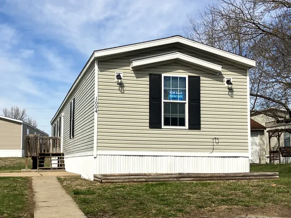 1004 SE 42nd St #820, Topeka, KS 66609