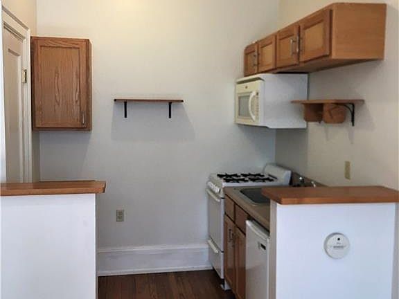 5th image of 44 N Pearl St #1