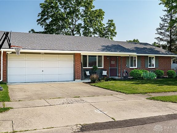 2nd image of 2801 Pinegrove Dr