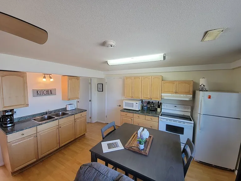 3918 Harding Rd — Photo 33