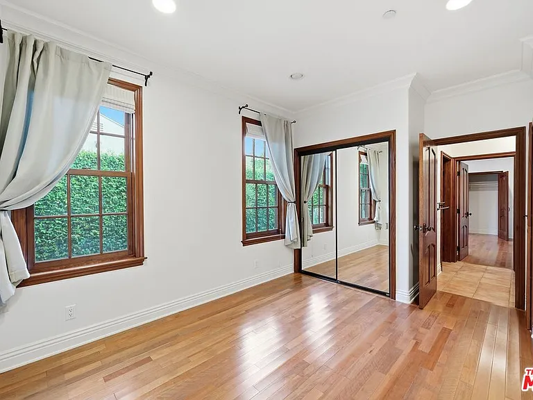 4129 Wade St — Photo 23