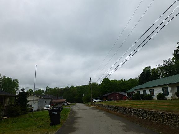 4th image of 3512 Garner Cir
