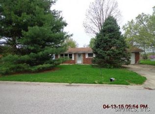 3 Lakeshire Dr, Fairview Heights, IL 62208