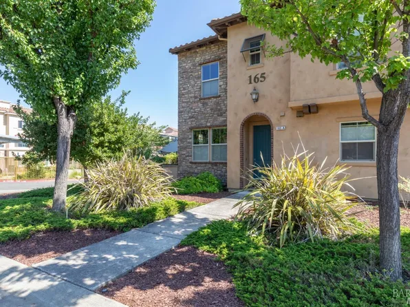 165 Stonegate Circle #A, Cloverdale, CA 95425
