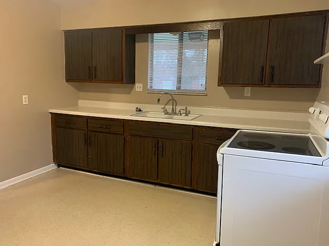 315 Wilson St — Photo 2