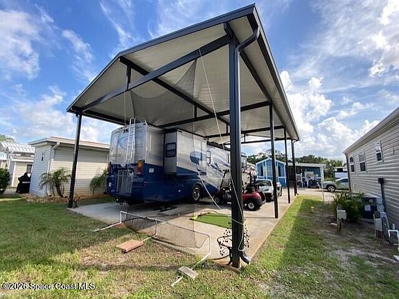 5th image of 2955 Centaur Ln Unit 41