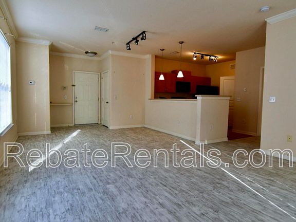 5th image of 8290 Gate Pkwy #137