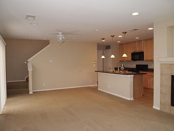 2nd image of 2110 N Willow Ct