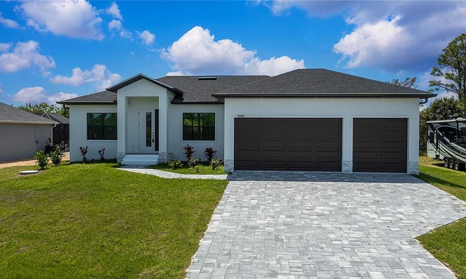1st image of 15089 Aldama Cir