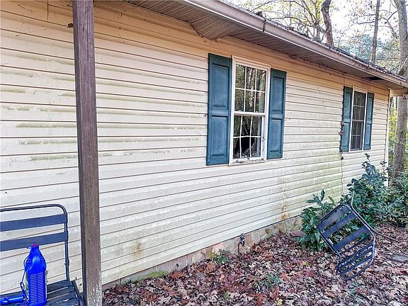 4th image of 3361 Southampton Way
