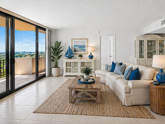2nd image of 4200 N Ocean Drive #2-804