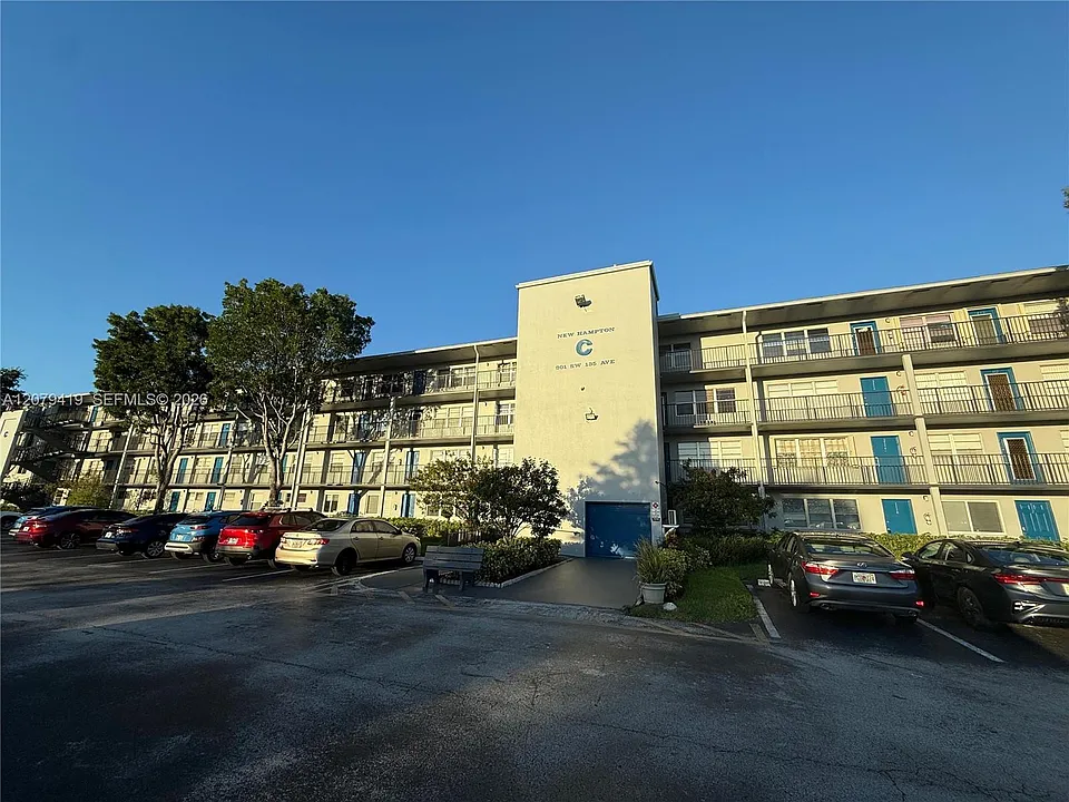 301 SW 135th Ave #402C