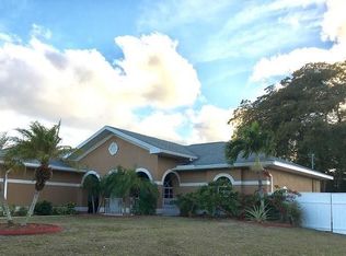 710 SW 9th Ct, Cape Coral, FL 33991