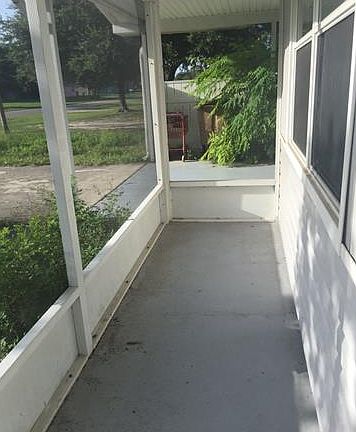 3rd image of 315 Schoolside Dr