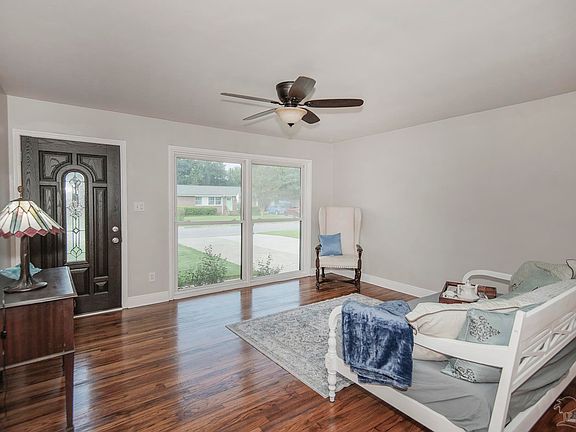 3rd image of 3760 Whispering Pines Dr