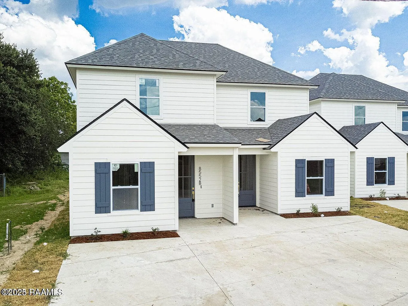 3 bed, 2.0 bath, 1324 sqft, $1,650 — Photo 2