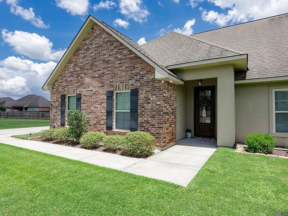 3rd image of 13172 Ellendale Dr