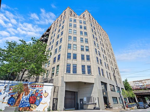 3rd image of 1550 S Blue Island Ave Unit 1103