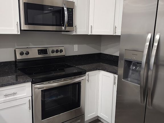 3rd image of 1450 Grays Ferry Ave #1