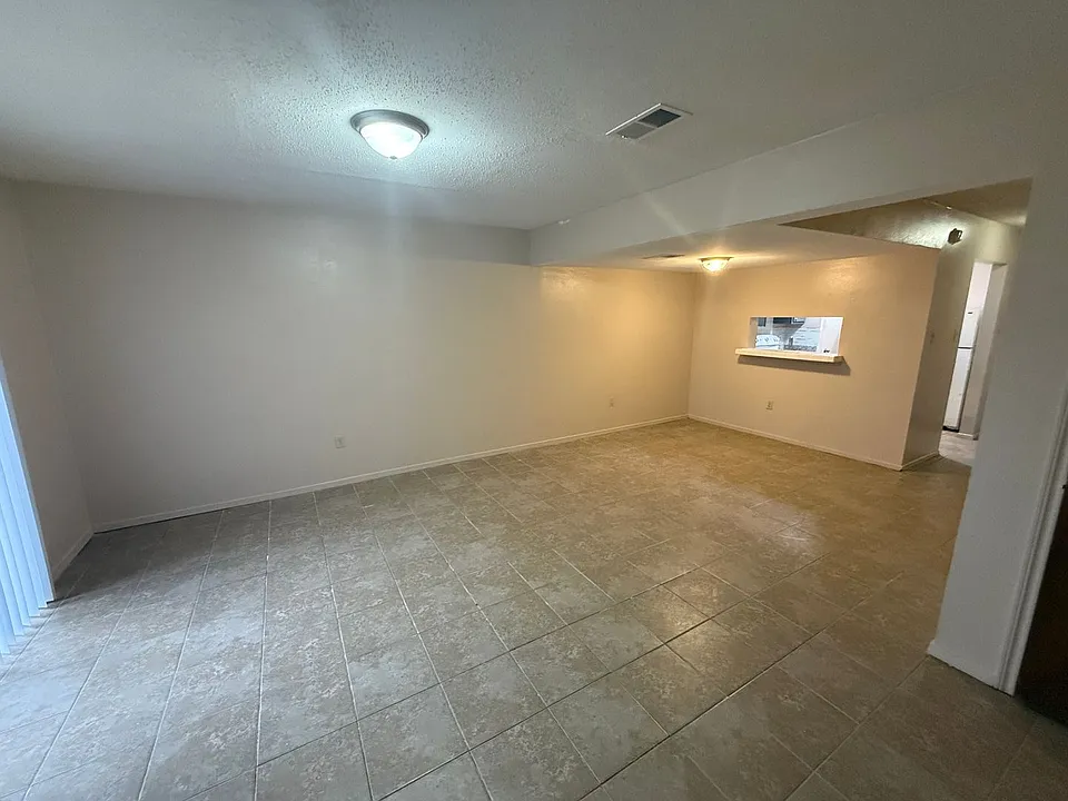 8911-8783 Gsri Ave