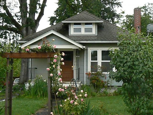 2nd image of 2319 A St