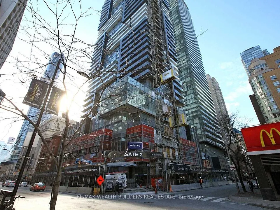 7 Grenville St #2609