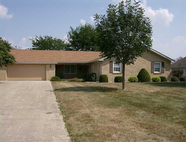 1st image of 21 Fairway Dr