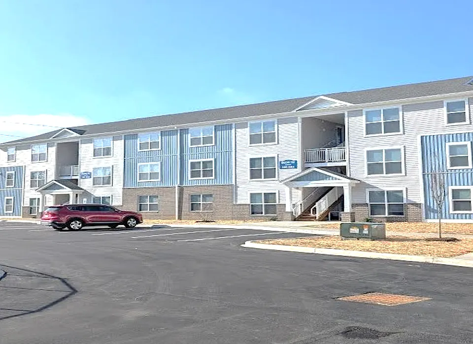 111 Hansbrough Pl #101